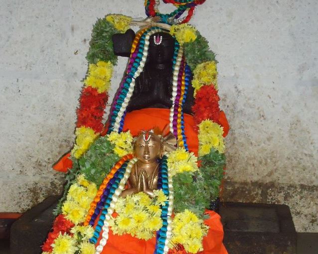 41 Azhagiyasingar Aippasi Maasa Thirumanjanam