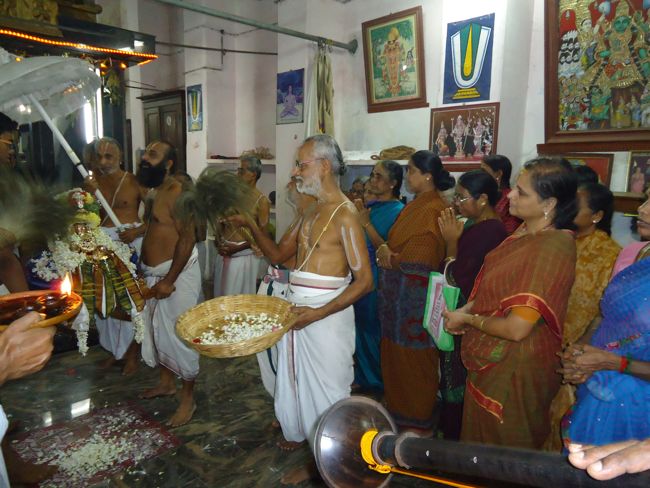 4th nov 14 pushpa pallaku swami desikan poundrikapuram (92)