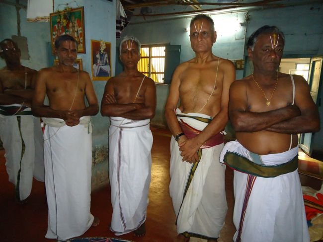 5th nov 14 poundrikapuram andavan ashramam - kaingaryam (1)