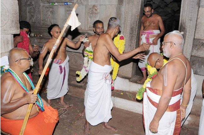 HH 46th Srimath Azhagiyasingar Mangalasasanam At Upper Ahobilam Sri Lakshmi Narasimhan Sannidhi15