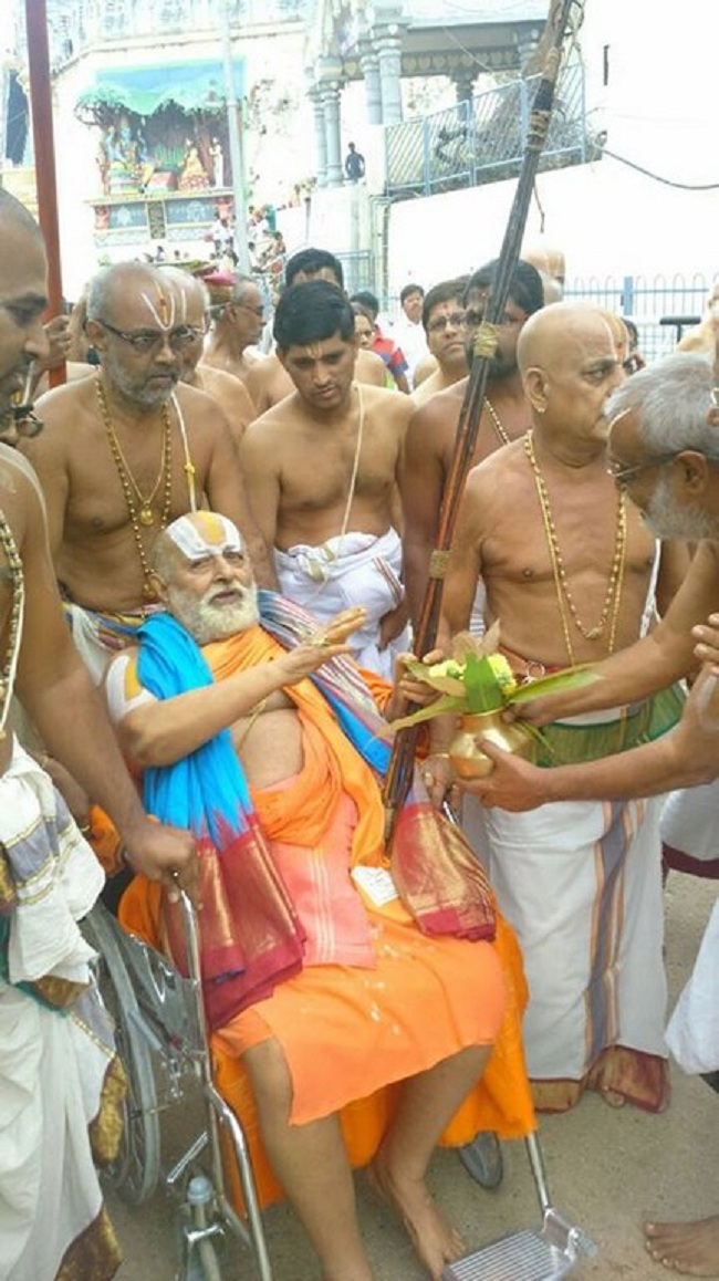 HH Srimushnam Andavan Thiruvenkatamudaiyan Mangalasasanam At Tirumala30