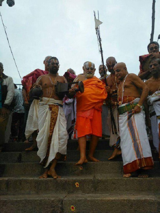 HH Srimushnam Andavan Thiruvenkatamudaiyan Mangalasasanam At Tirumala33