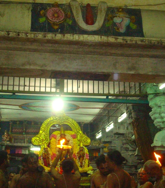 Kanchi Sri Devaperumal Karthikai Ammavasai Purappadu 2014-41