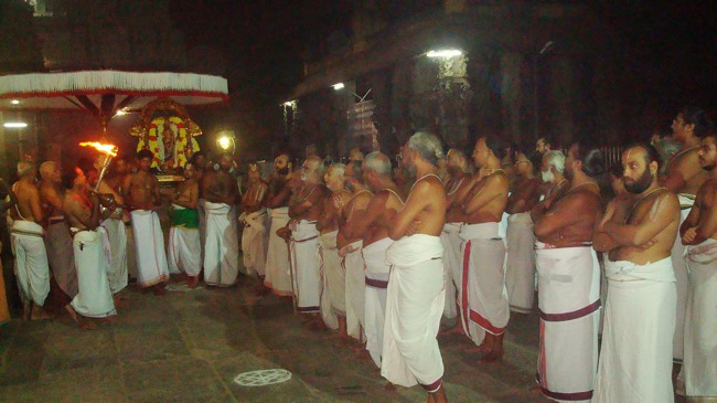 Kanchi Sri Devaperumal Karthikai Maasa Krishna Ekadasi Purappadu 2014-25