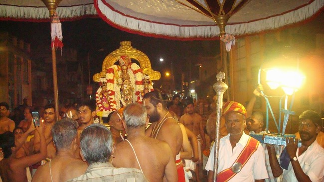 Kanchi Sri Devapperumal Temple Thatha Desikan Thirunakshatra UTsavam evening purappadu-201420