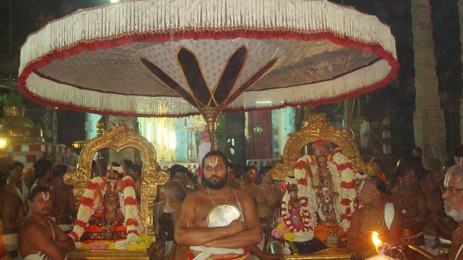 Kanchi Sri Devapperumal Temple Thatha Desikan Thirunakshatra UTsavam evening purappadu-201422