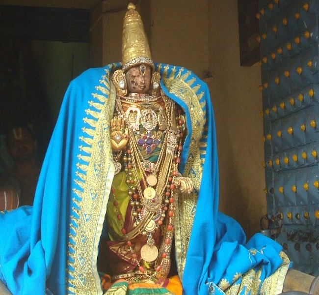 Kanchi Sri Devarajasswami temple Karthikai Masa pirappu purappadu  2014 01