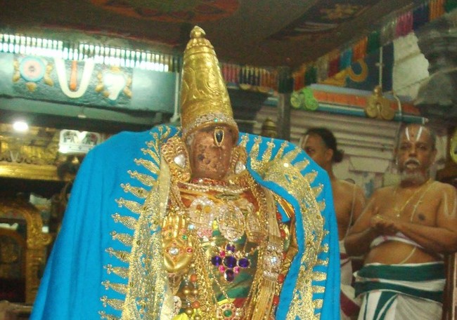 Kanchi Sri Devarajasswami temple Karthikai Masa pirappu purappadu  2014 09