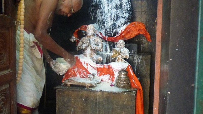 Mukkur Azhagiyasinga Karthikai  Hastha Thirumanjanam  2014 05