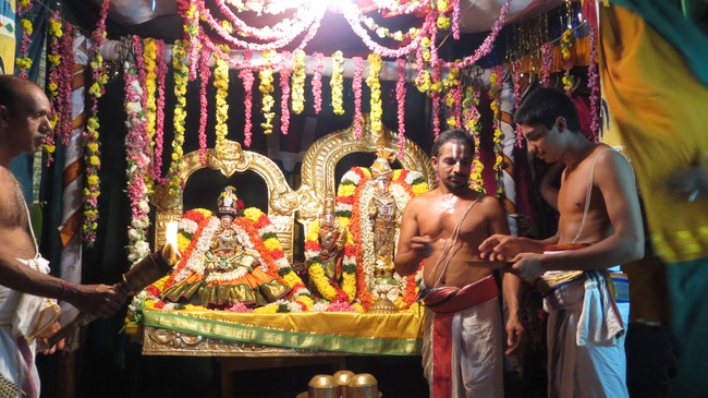 THiruvelukkai Vanabhojana Utsavam Evening Purappadu-201407