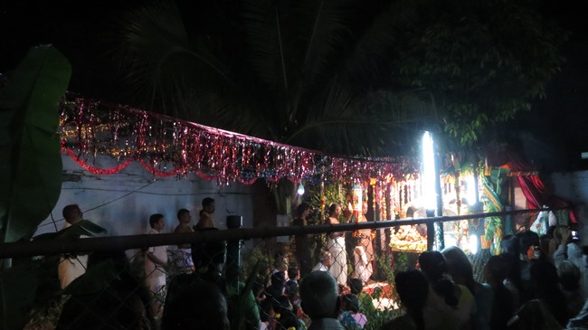 THiruvelukkai Vanabhojana Utsavam Evening Purappadu-201415
