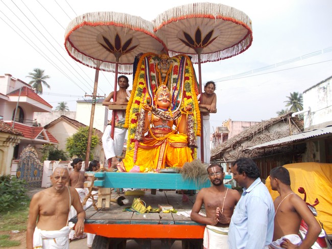 Therazhundur Amaruviappan Pavithrotsava Udhaya Garuda Sevai 2014 05