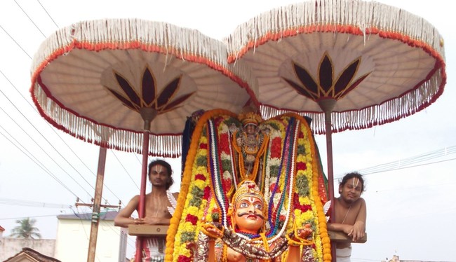 Therazhundur Amaruviappan Pavithrotsava Udhaya Garuda Sevai 2014 25
