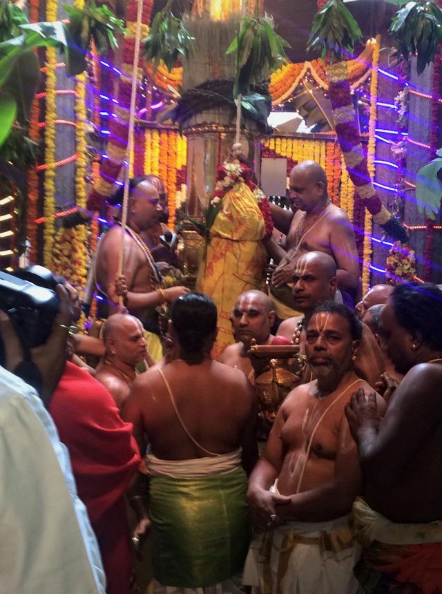 Thiruchanoor Sri Padmavathi Thayar Temple Kartheeka Brahmotsavam Dwajarohanam-201405