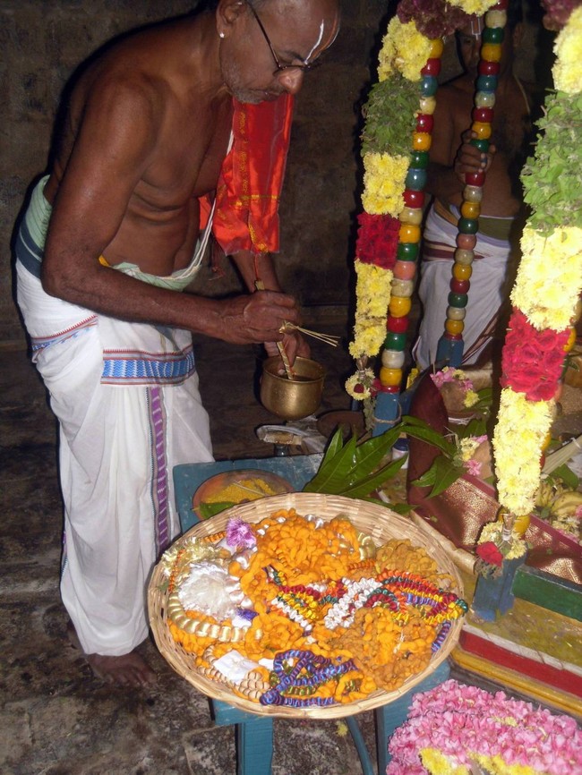 Thirukannamangai Sri bhakthavatsala Perumal temple pavithrotsavam day 1   2014 03