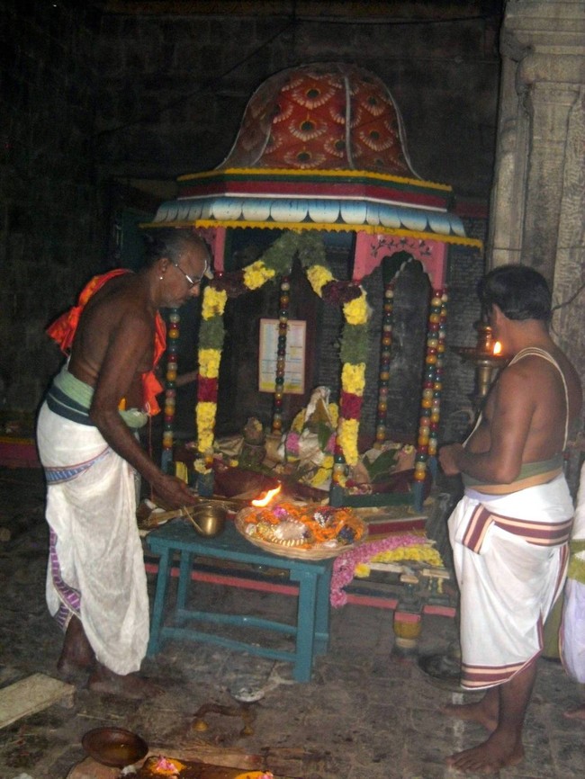Thirukannamangai Sri bhakthavatsala Perumal temple pavithrotsavam day 1   2014 07