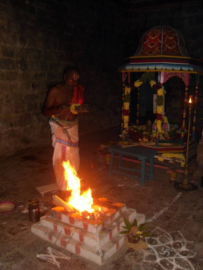Thirukannamangai Sri bhakthavatsala Perumal temple pavithrotsavam day 1   2014 13
