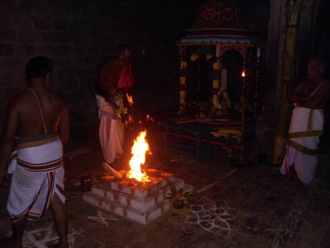 Thirukannamangai Sri bhakthavatsala Perumal temple pavithrotsavam day 1   2014 14