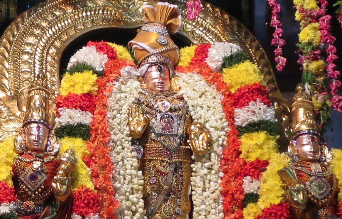 Thiruvelukkai Mukundanayagan on vanabhojana Utsavam