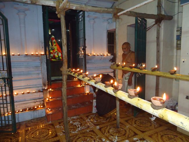 dasavatharam sannathi 1000 deepam (87)
