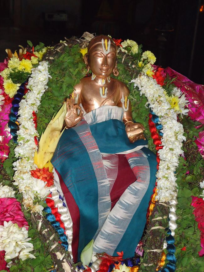 6th dec 14 kaarthigai deepam and swami sri desikan kaingaryam (11)