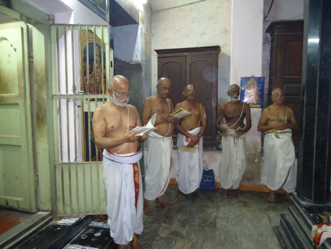 6th dec 14 kaarthigai deepam and swami sri desikan kaingaryam (15)
