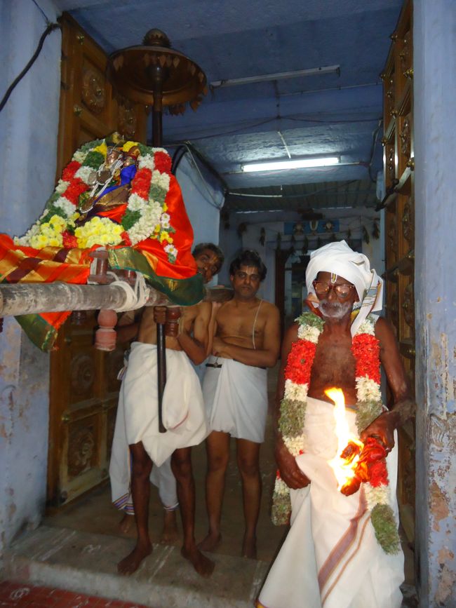 6th dec 14 sri lakshmi narayana perumal - karthigai deepam 10 avatharam sannathi (38)