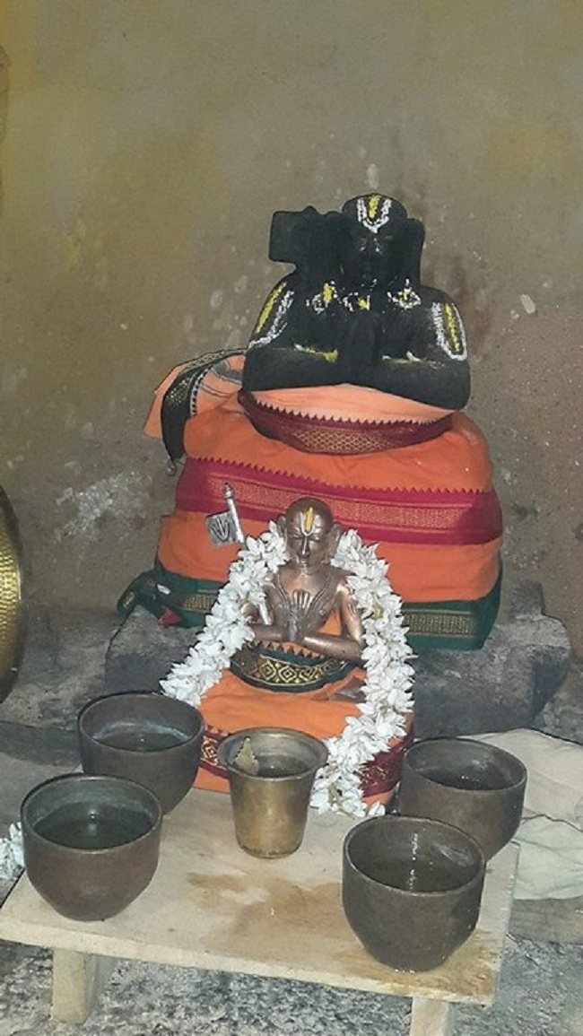HH 46th Srimath Azhagiyasingar Mangalasasanam At Azhwar Thirunagari Sri Bhavishyadhacharyan Sannidhi 30