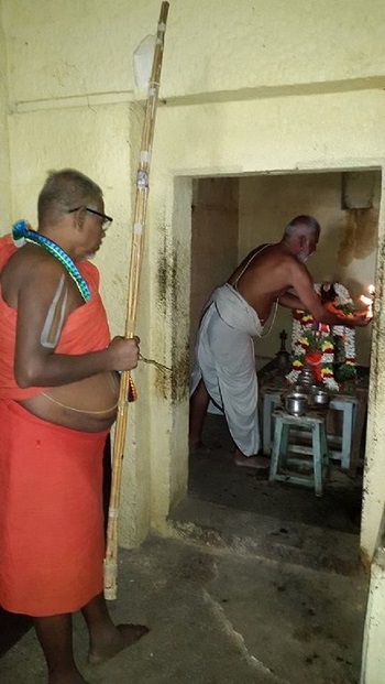 HH 46th Srimath Azhagiyasingar Vijayam to Thuvariman 40th Azhagiyasingar Brindavanam6