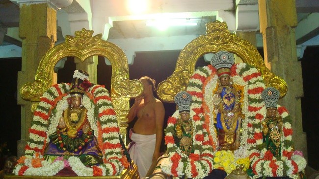 Kanchi Devaperumal  Jaya Karthikai Sukravara Irattai Purappadu 1-201431