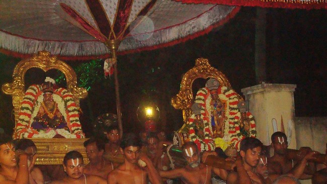Kanchi Devaperumal  Jaya Karthikai Sukravara Irattai Purappadu 1-201433