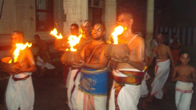 Kanchi Devarajaswami  Temple THirupaanazhwar and  Thirukarthikai Utsavam  -2014-07