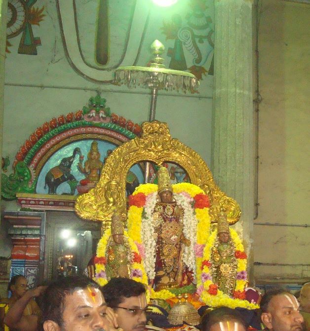 Kanchi Devarajaswami Temple Thirumangai Azhwar THirunakshatra i Utsavam  -2014-06