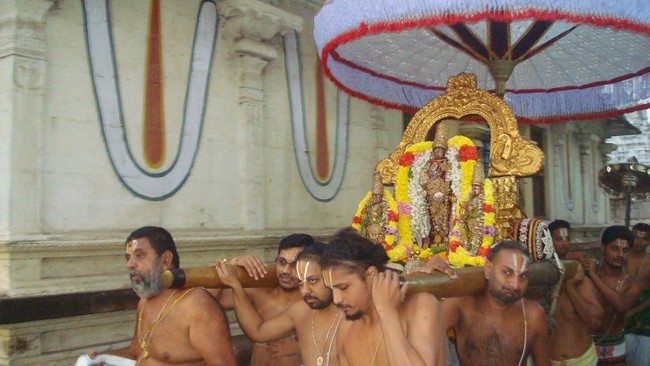Kanchi Devarajaswami Temple Thirumangai Azhwar THirunakshatra i Utsavam  -2014-07
