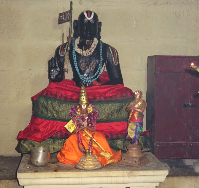 Kanchi Sri Devarajaswami Kovil THondaradipodi azhwar Thirunakshatram-2014-27
