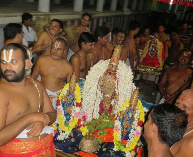 Kanchi Sri Devarajaswami Kovil THondaradipodi azhwar Thirunakshatram-2014-40