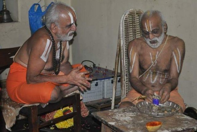 Sri Yadugiri Mutt Jeeyar Bangalore Parakala Mutt Sri Laksmi Hayagreevar Sannadhi Vijayam-2014-07