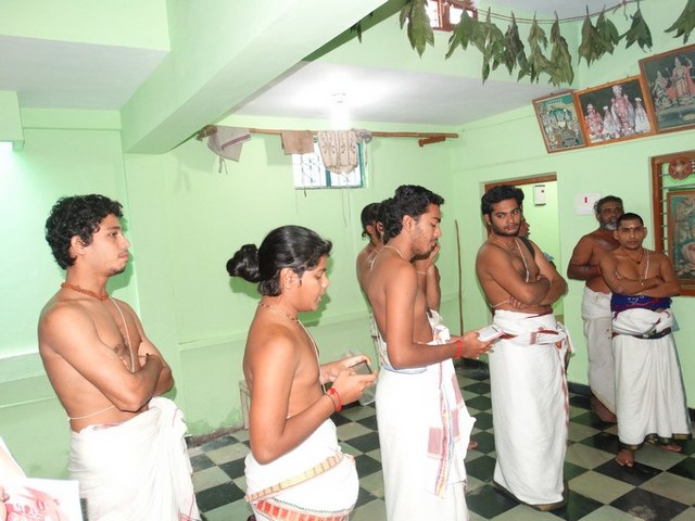 Srinidhi Swami Thirunakshatram and kaliyan Satrumurai at Vaduvur  -2014-04