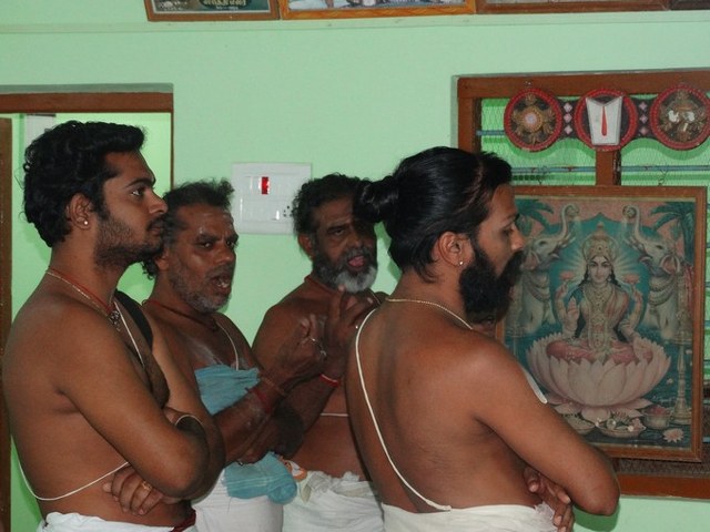 Srinidhi Swami Thirunakshatram and kaliyan Satrumurai at Vaduvur  -2014-05