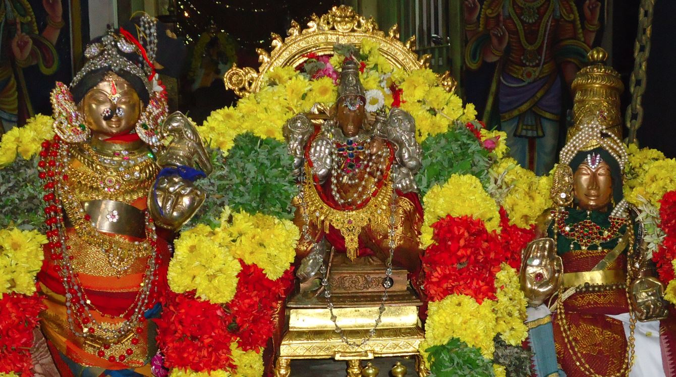 Srirangam Poundarikaruram Ashrama desikan sannadhi Margazhi Sravana alankaram