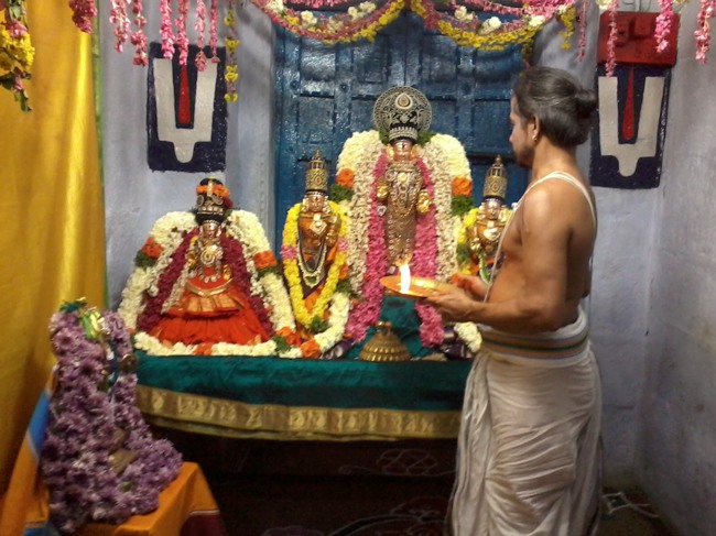 THiruvelukkai Sri Azhagiya Singaperumal Temple Thirumangai azhwar thirunakshatram 2014-07