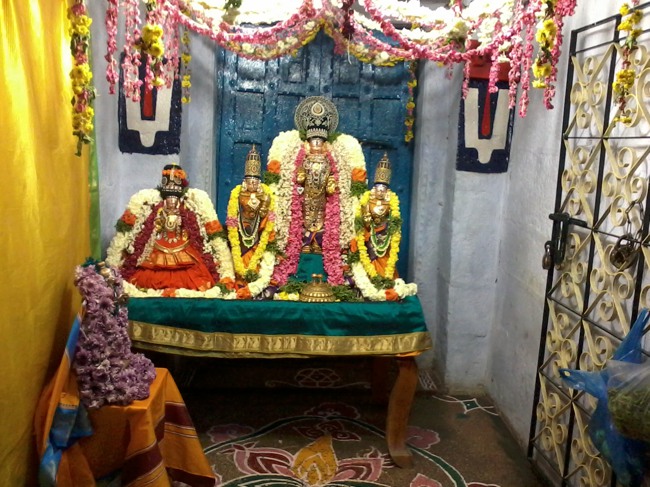 THiruvelukkai Sri Azhagiya Singaperumal Temple Thirumangai azhwar thirunakshatram 2014-10