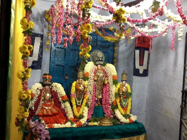THiruvelukkai Sri Azhagiya Singaperumal Temple Thirumangai azhwar thirunakshatram 2014-12