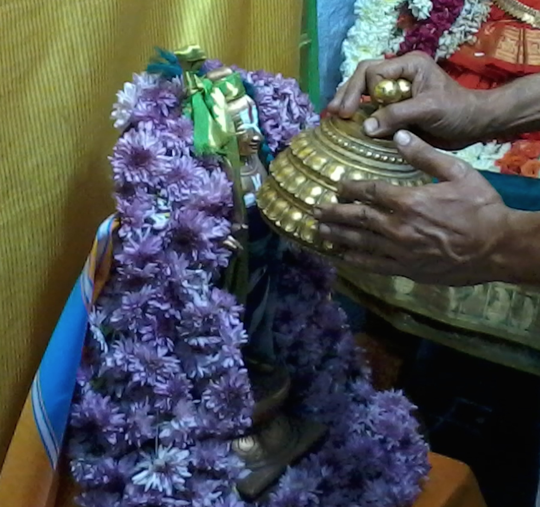 Thiruvelukkai Thirumangai Azhwar