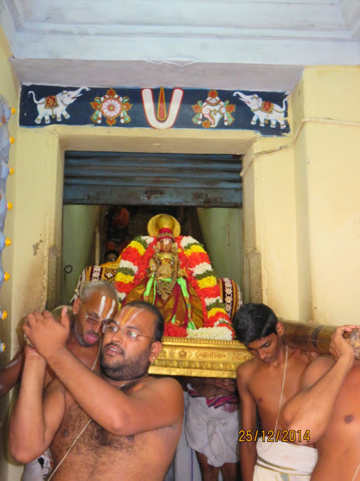 Kanchi Devaperumal Sannadhi margazhi Sravana Swami Desikan Purappadu  2014-02