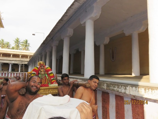 Kanchi Devaperumal Sannadhi margazhi Sravana Swami Desikan Purappadu  2014-05