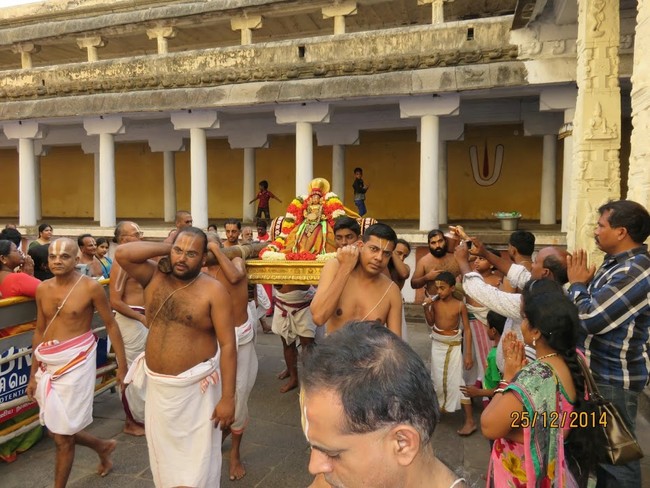 Kanchi Devaperumal Sannadhi margazhi Sravana Swami Desikan Purappadu  2014-08