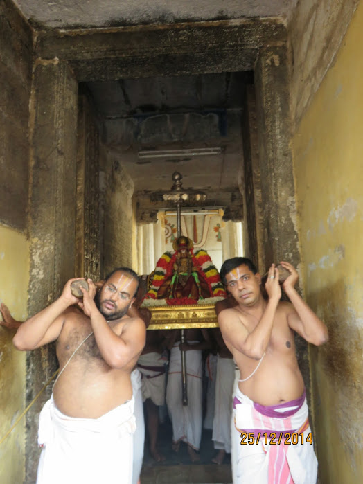 Kanchi Devaperumal Sannadhi margazhi Sravana Swami Desikan Purappadu  2014-10