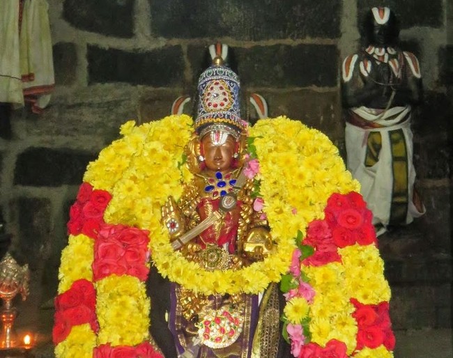 Kanchi Devarajaswami Temple Irappathu  utsavam day 4  2014-21
