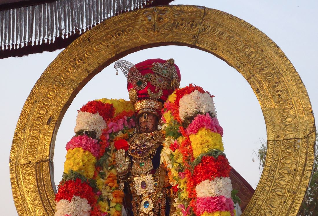 Kanchi Sri Devaperumal Pazhayaseevaram Utsavam-1 2015
